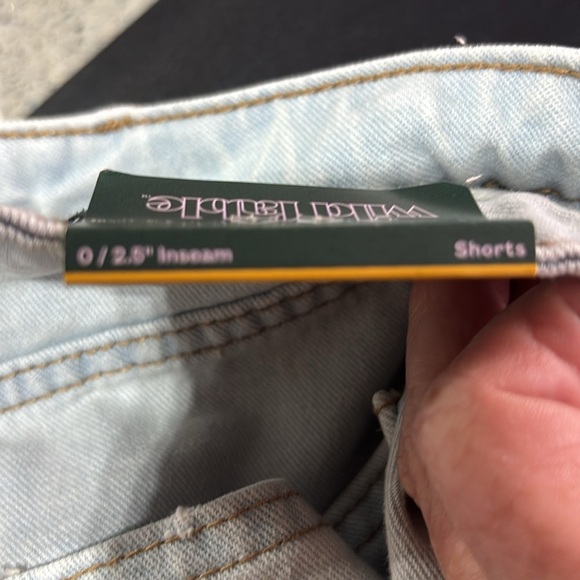 Wild Fable super high-rise cut off, 5 pocket, belt loop, button fly shorts - Picture 8 of 9